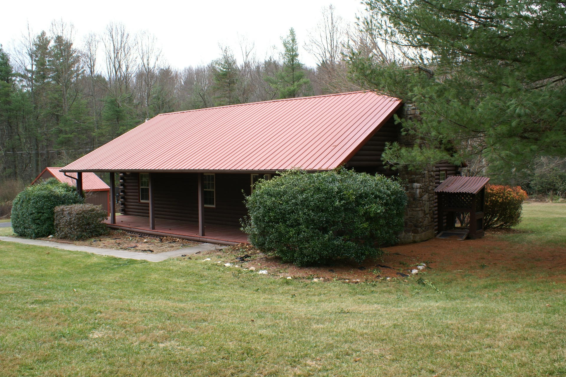 502 Kings Store Road Northeast Floyd, VA 24091 - Photo 5 of 28 Side