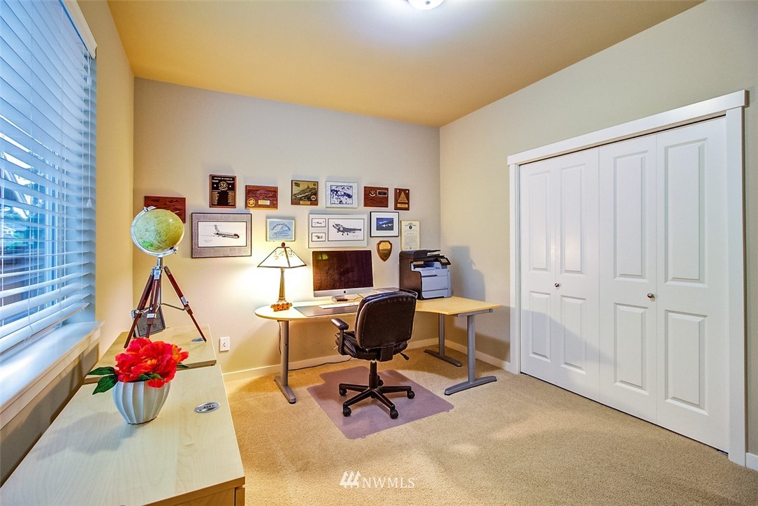 4814 Northeast 2nd Street Renton, WA 98059 - Photo 10 of 25
