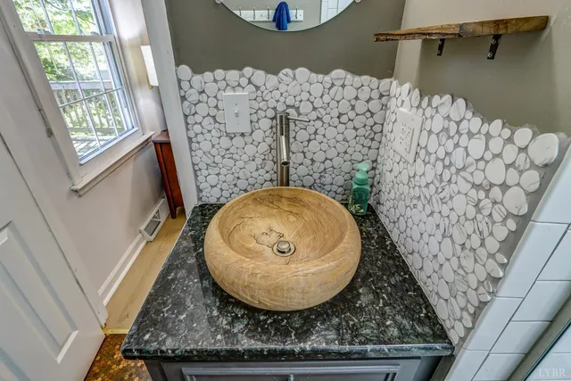 $349,900 | 300 Pocahontas Drive, Forest, VA 24551