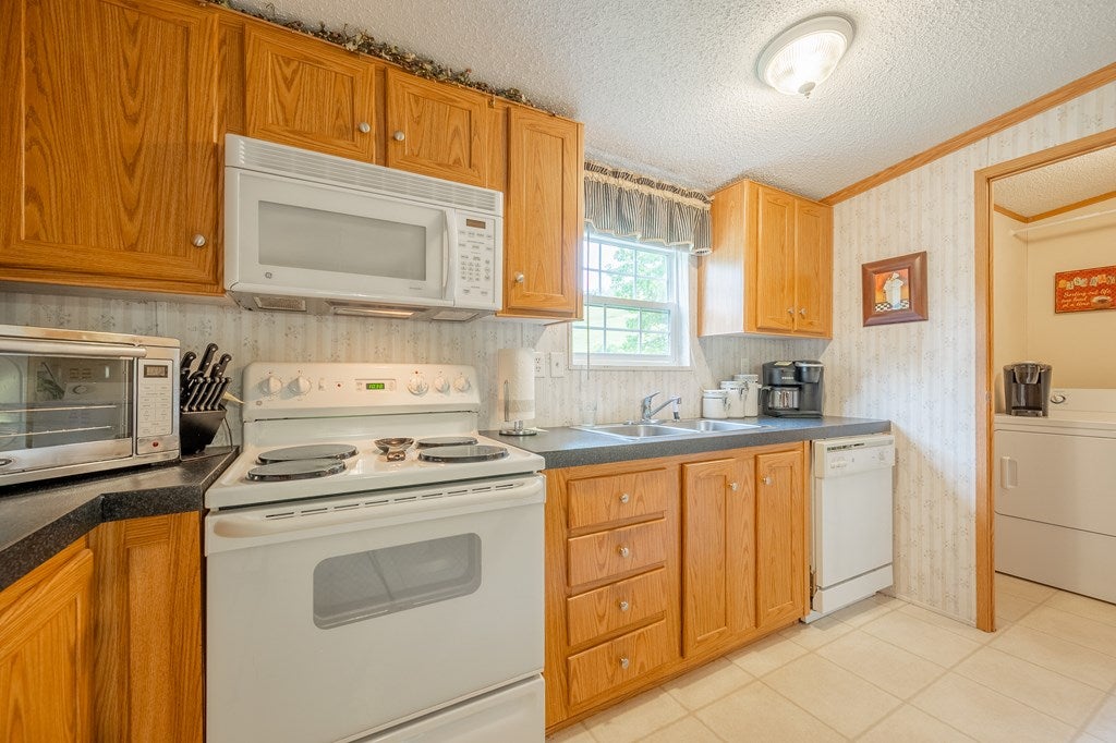 262 Hylton Road Laurel Fork, VA 24352 - Photo 14 of 47 Gallery Image 14