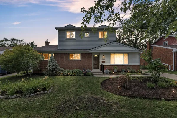 $299,900 | 30431 Avon Court, Westland, MI 48185