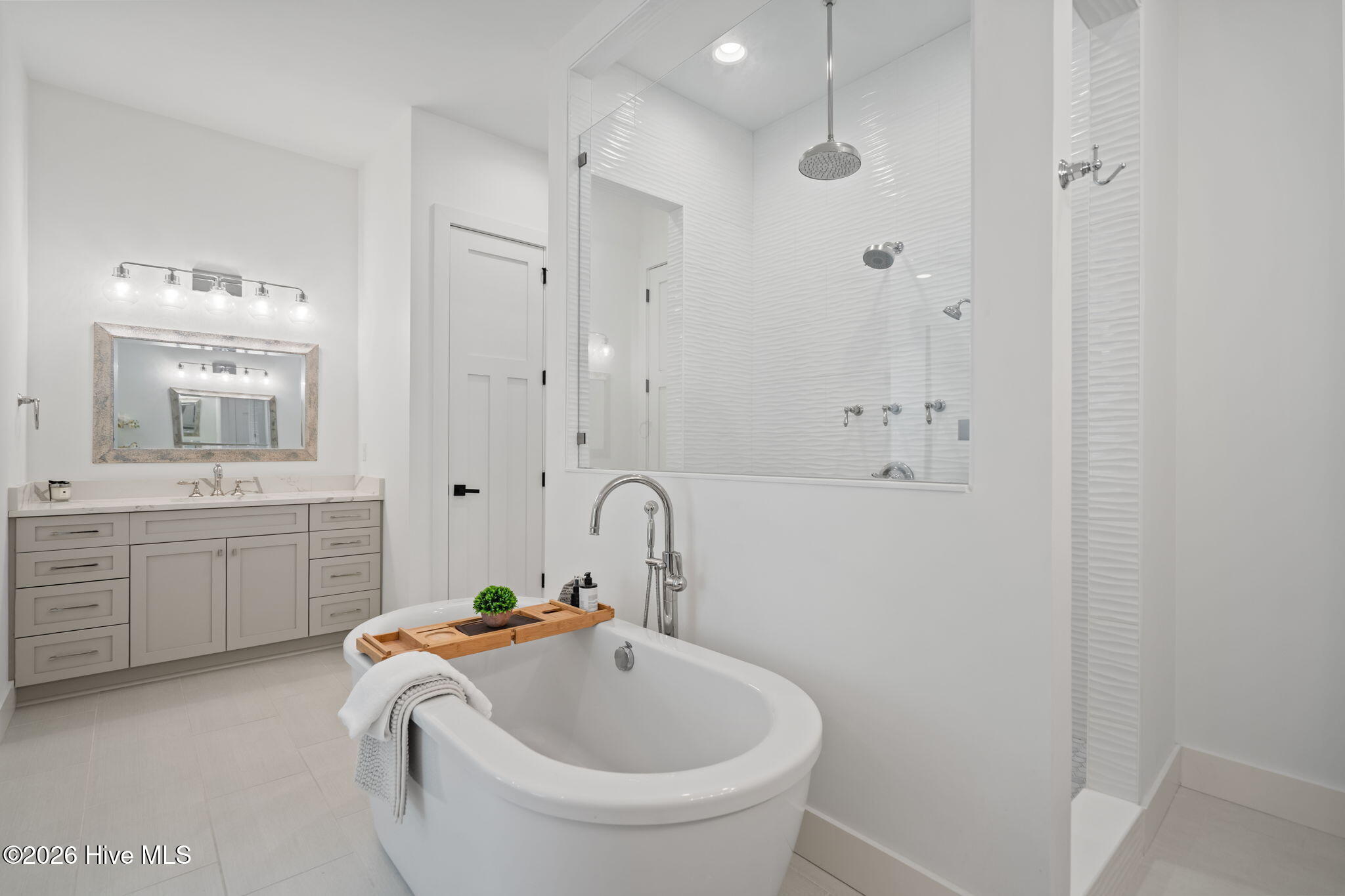 47 East Rolling Meadows Road Hampstead, NC 28443 - Photo 37 of 89 43-web-or-mls-DSC04942