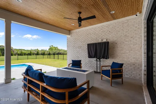$1,400,000 | 47 East Rolling Meadows Road, Hampstead, NC 28443