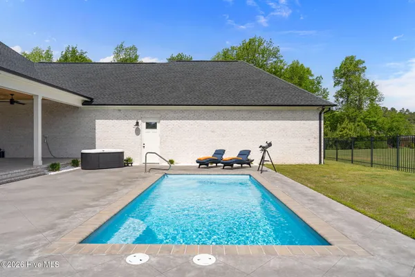 $1,400,000 | 47 East Rolling Meadows Road, Hampstead, NC 28443