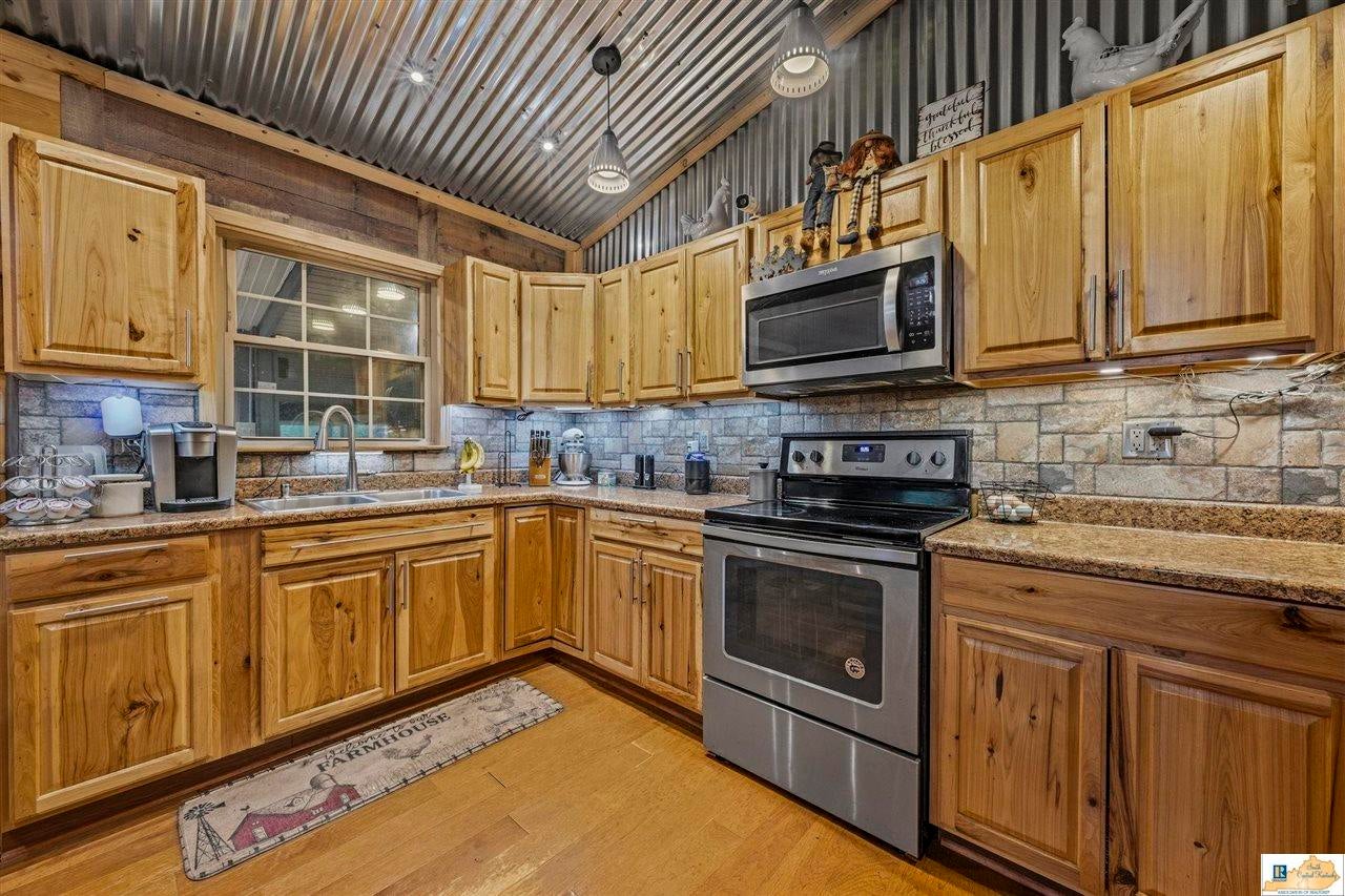 3300 Wards Road Mount Sherman, KY 42764 - Photo 4 of 71 Gallery Image 4