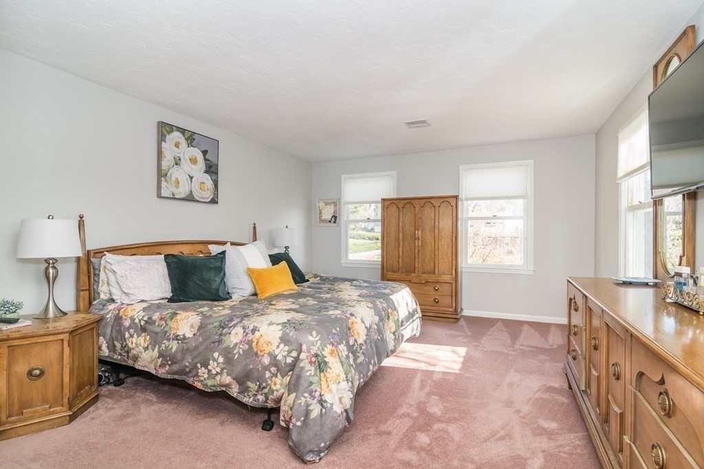 6 Lamplight Circle Natick, MA 01760 - Photo 20 of 34