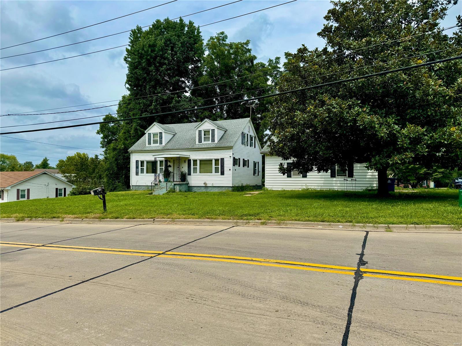 302 Pine Lake Road Collinsville, IL 62234 - Photo 4 of 7 Gallery Image 4