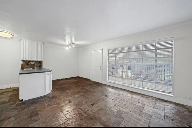 $1,095 | 2322 Richton Street, Unit 19, Houston, TX 77098