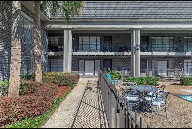 $1,095 | 2322 Richton Street, Unit 19, Houston, TX 77098