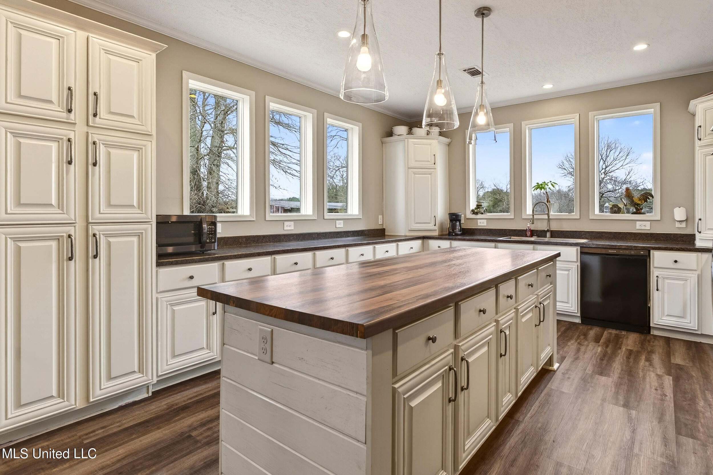 14 Elmer Smith Road Lumberton, MS 39455 - Photo 19 of 71 19_a7403337