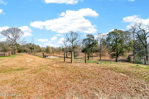 $359,000 | 14 Elmer Smith Road, Lumberton, MS 39455
