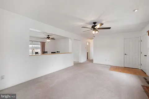 $590,000 | 3172 Dupont Parkway, Odessa, DE 19730