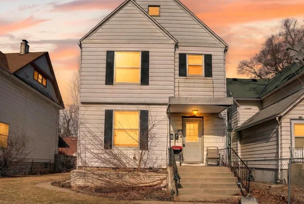 $110,000 | 1012 North Court Street, Rockford, IL 61103