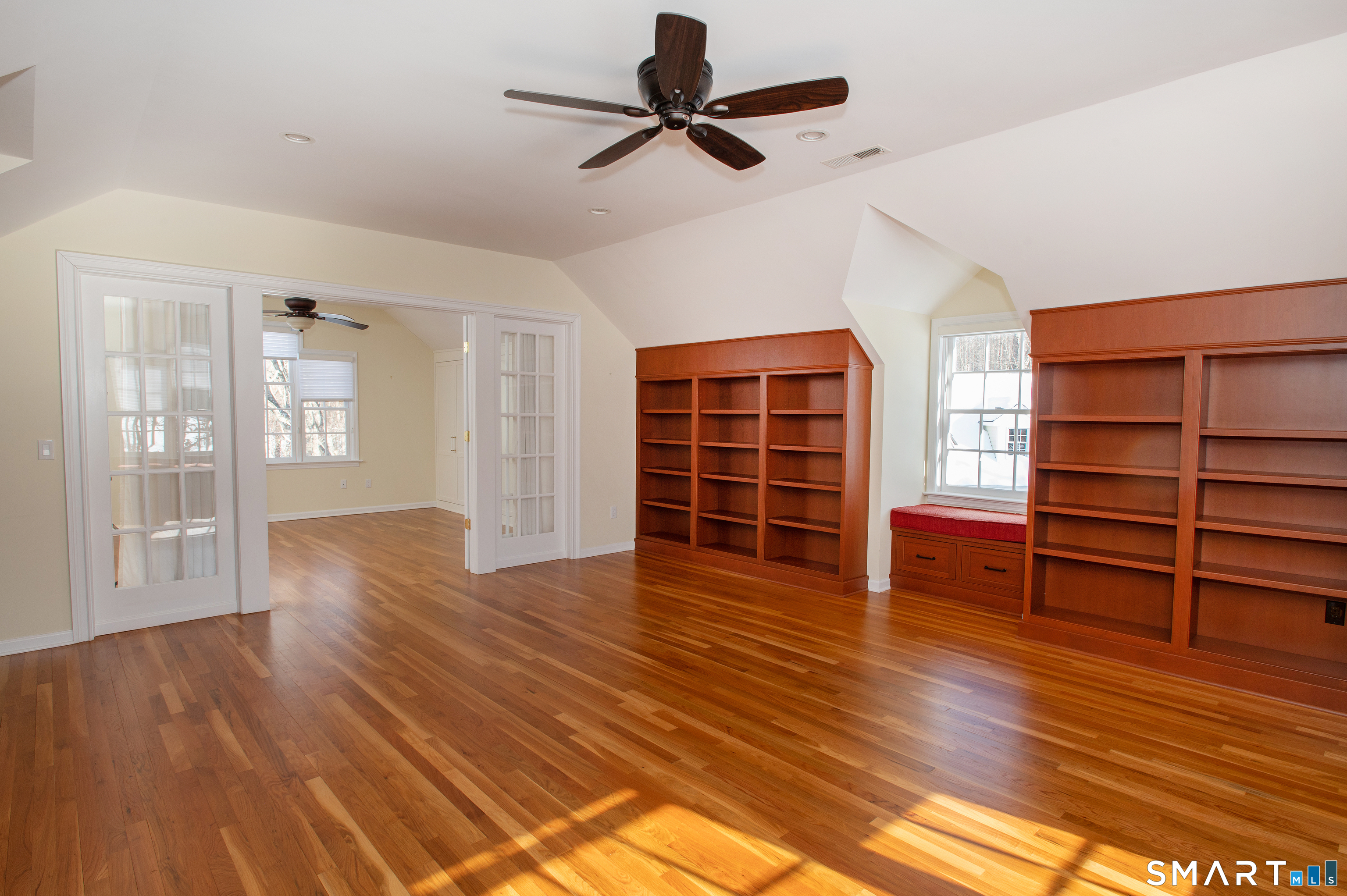 96 Norrans Ridge Drive Ridgefield, CT 06877 - Photo 25 of 38