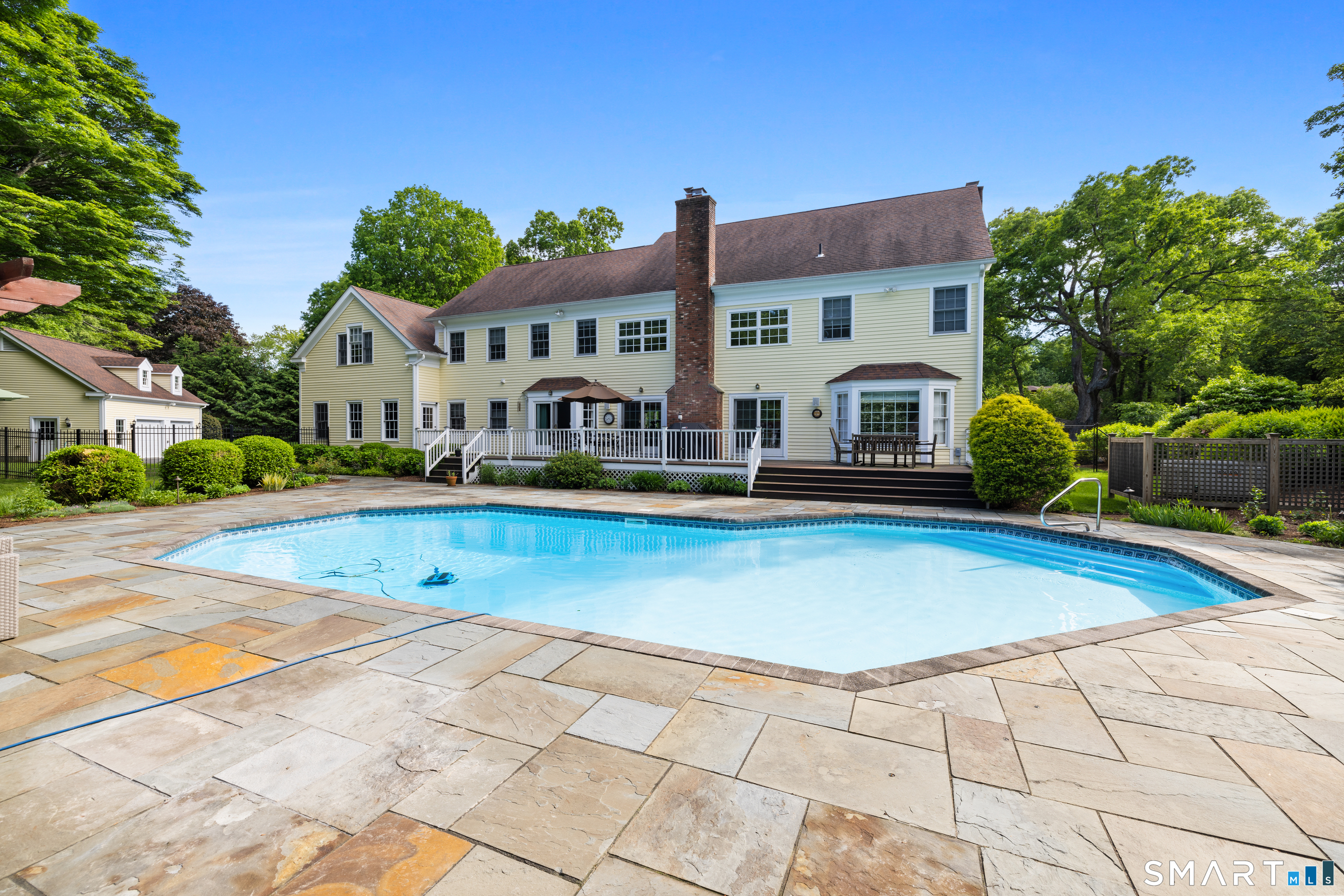 96 Norrans Ridge Drive Ridgefield, CT 06877 - Photo 3 of 38