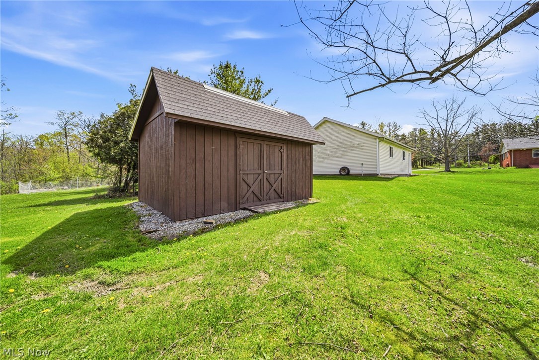 16156 Thompson Road Thompson, OH 44086 - Photo 14 of 43 Gallery Image 14