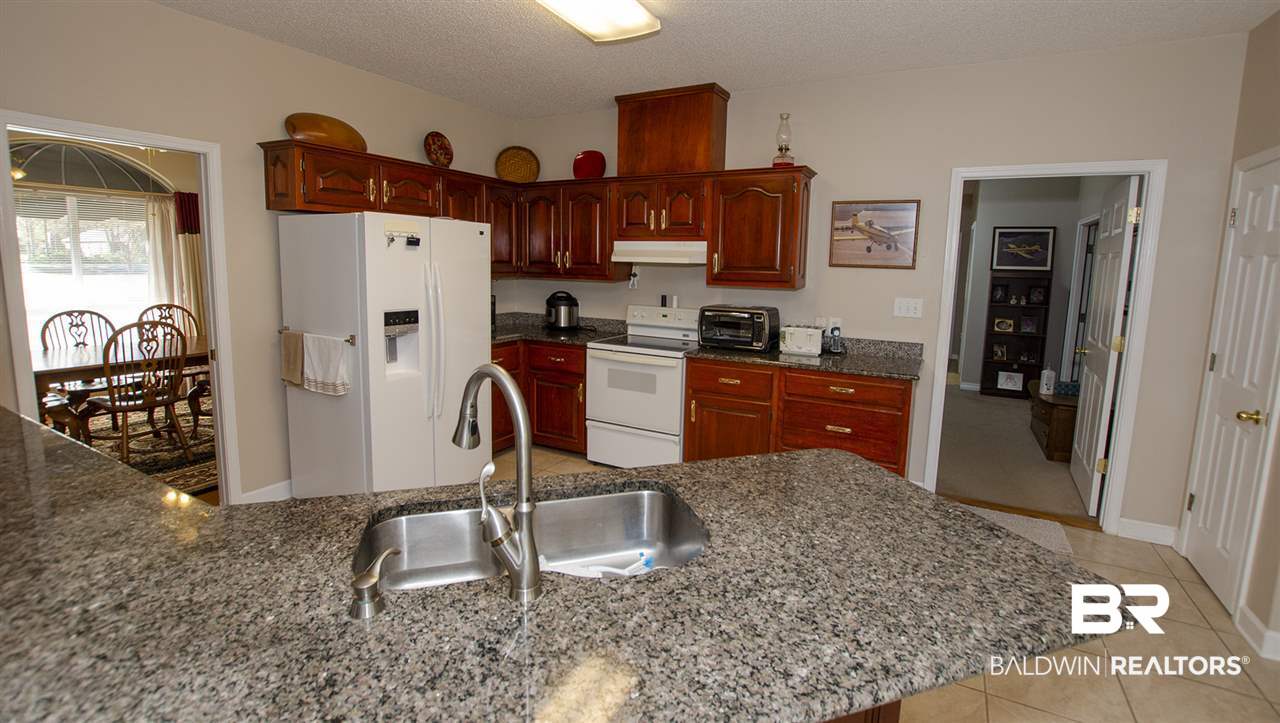 25568 Austin Road Daphne, AL 36526 - Photo 8 of 43 Kitchen