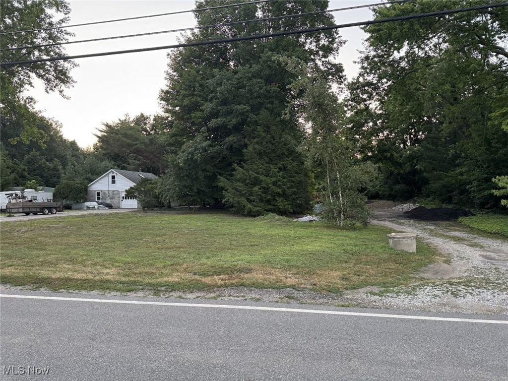 500 Park Road Painesville, OH 44077 - Photo 12 of 12 View of road
