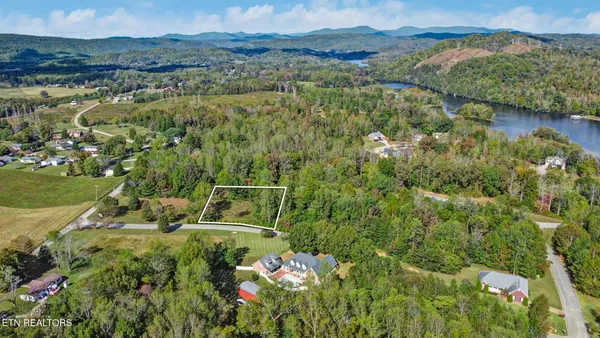 $29,900 | Lot 33 Indigo Bunting Drive, Harriman, TN 37748