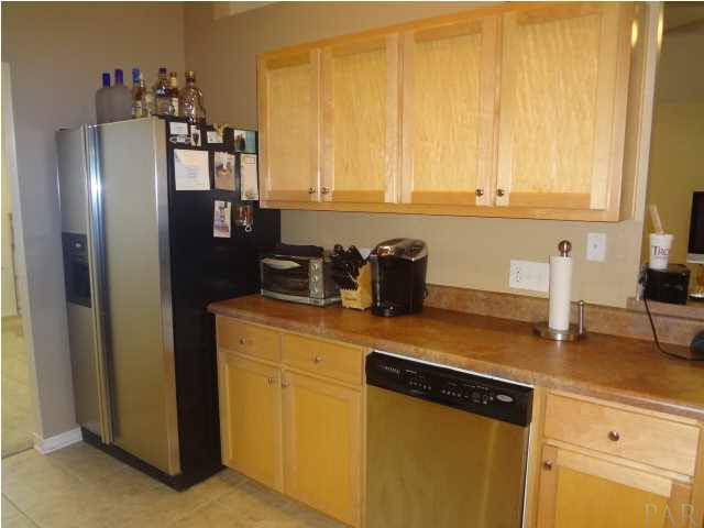 7104 Jennifer Road Pensacola, FL 32526 - Photo 13 of 25 KITCHEN