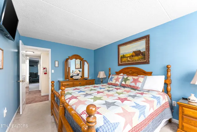 $259,770 | 260 Roaring Fork Road, Unit 220, Gatlinburg, TN 37738