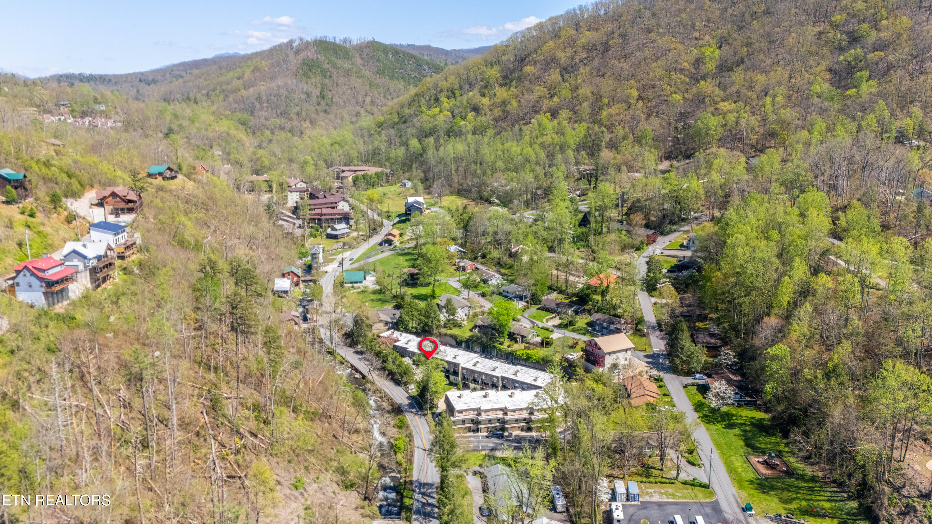 260 Roaring Fork Road, Unit 220 Gatlinburg, TN 37738 - Photo 19 of 22 DJI_20250408151255_0261_D-HDR-Edit