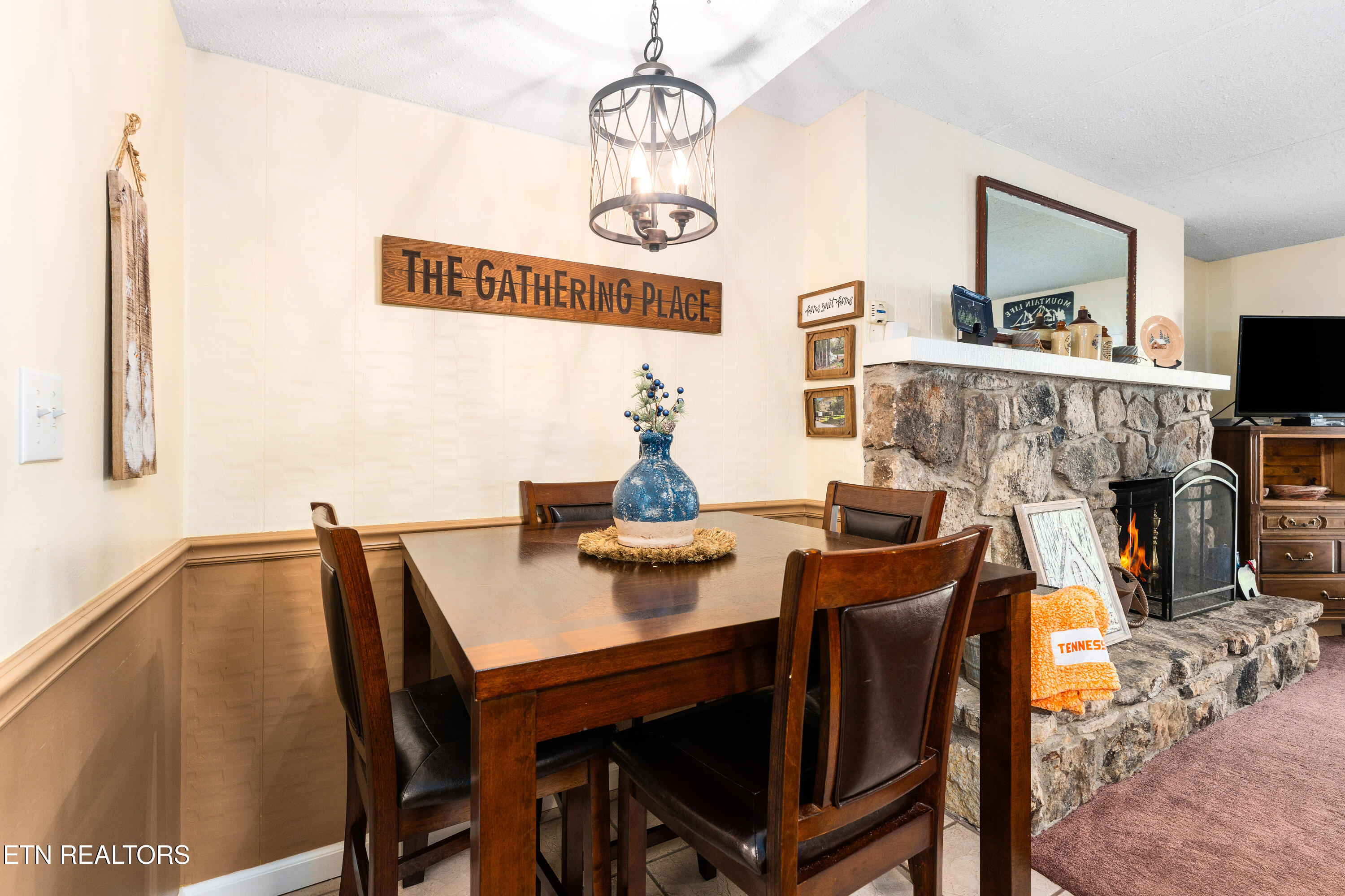 260 Roaring Fork Road, Unit 220 Gatlinburg, TN 37738 - Photo 5 of 22 _DSC7580