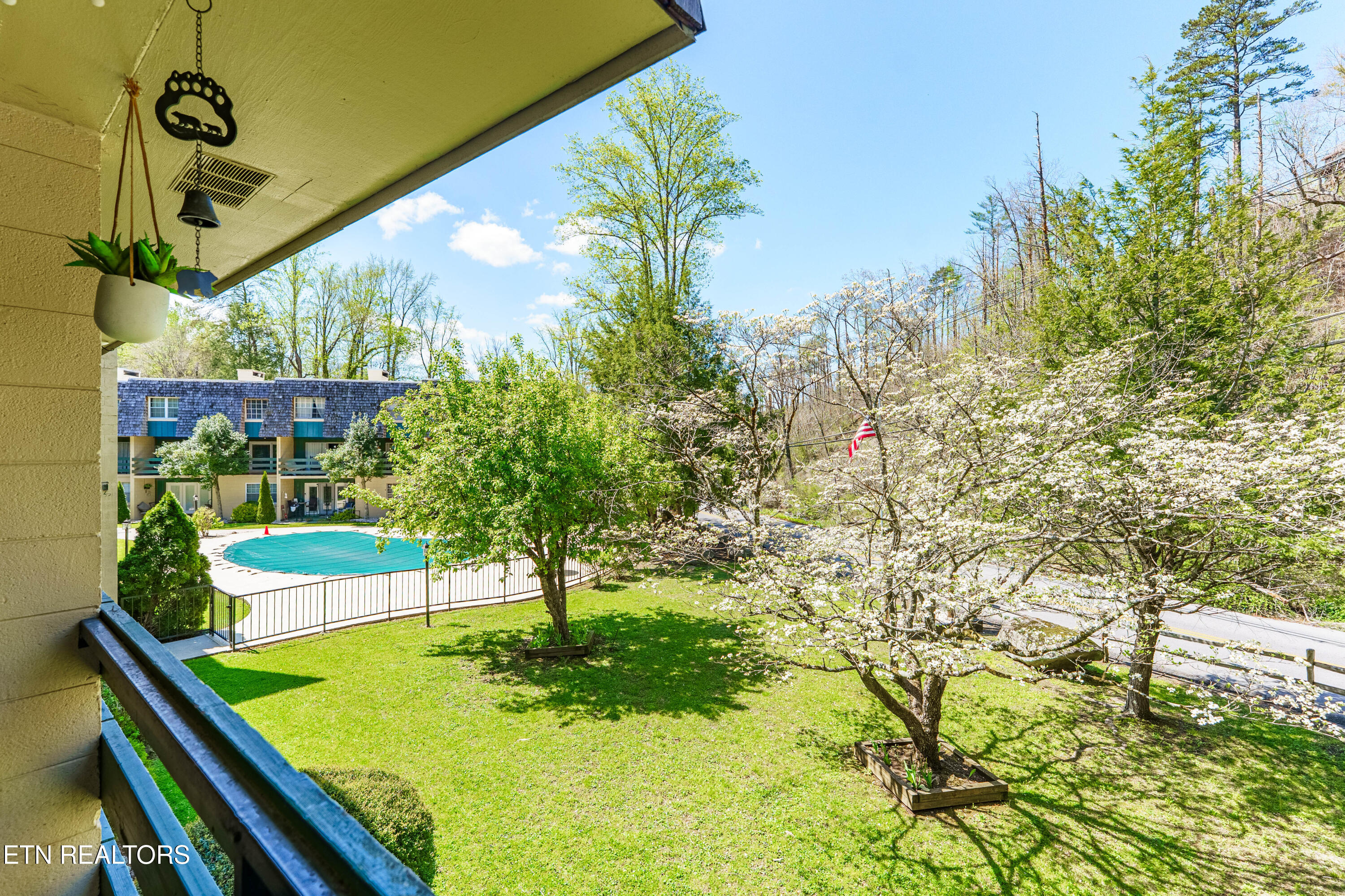 260 Roaring Fork Road, Unit 220 Gatlinburg, TN 37738 - Photo 8 of 22 _DSC7611-HDR