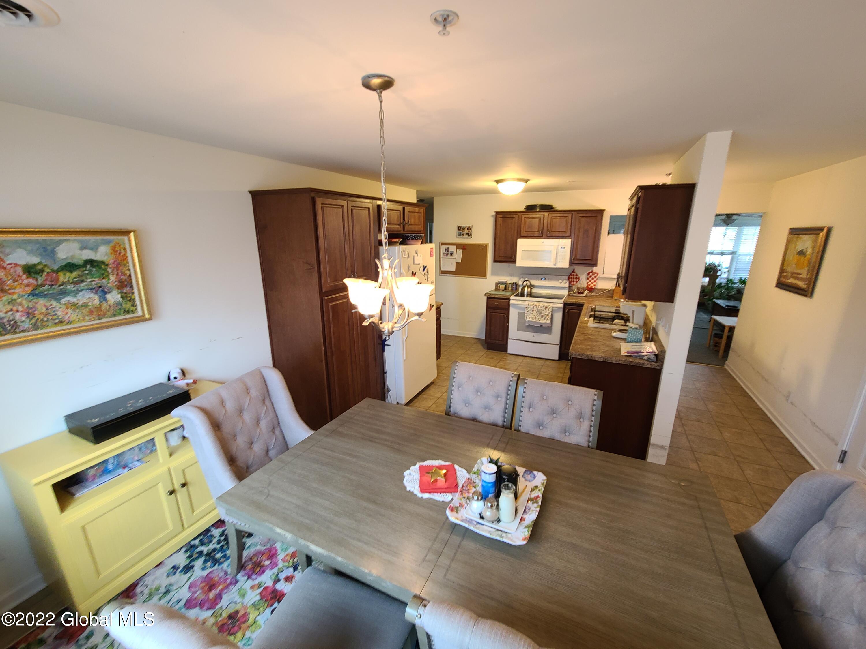 2000 Curry Road, Unit 17 Rotterdam, NY 12303 - Photo 3 of 19 20220617_124939