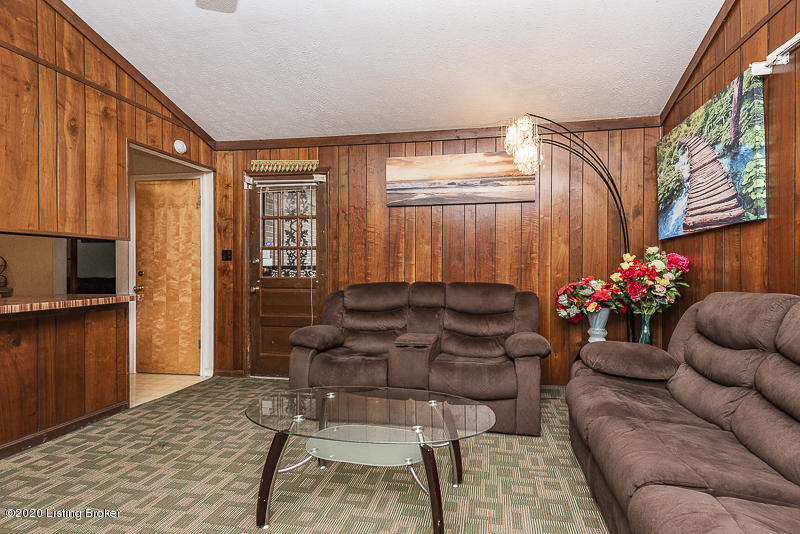 3757 Rouge Way Louisville, KY 40218 - Photo 11 of 38 _MLS2557