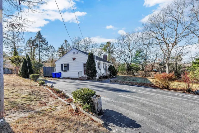 $485,000 | 48 Maple Street, Buzzards Bay, MA 02532