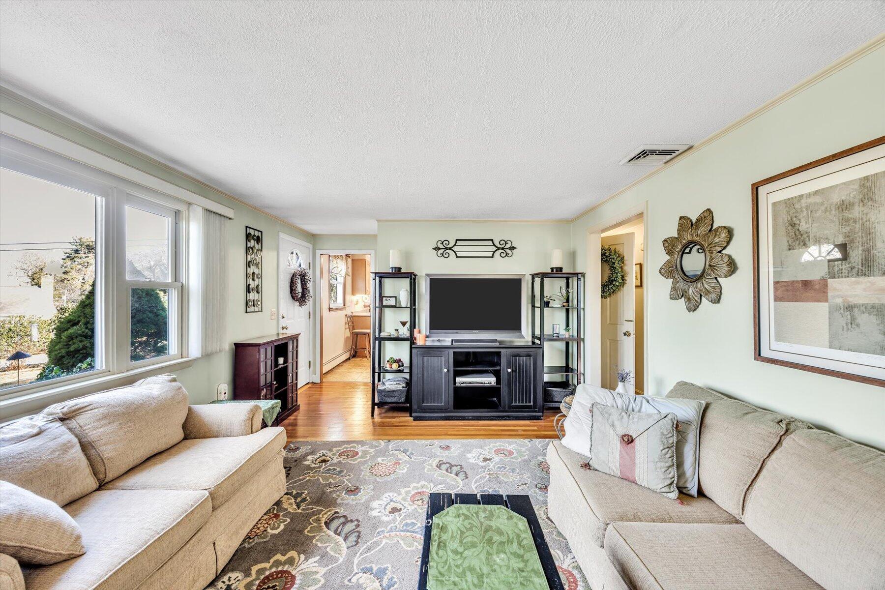 48 Maple Street Buzzards Bay, MA 02532 - Photo 8 of 26 19-889A1575