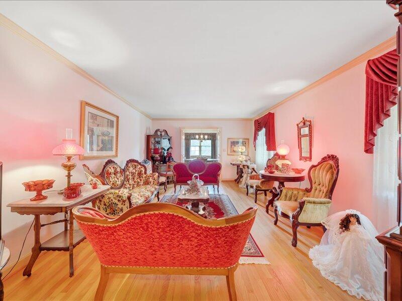 1091 Cool Rock Road Vinton, VA 24179 - Photo 18 of 44 a living room with furniture a rug and a window