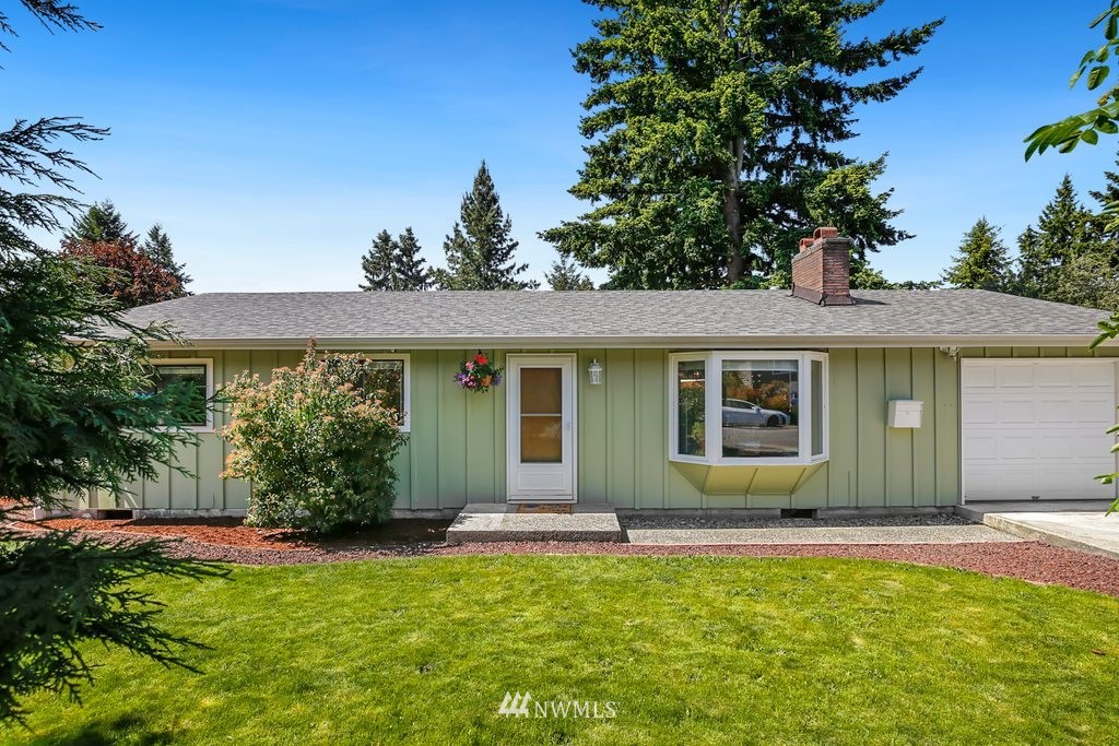 2923 Northeast 5th Place Renton, WA 98056 - Photo 1 of 20