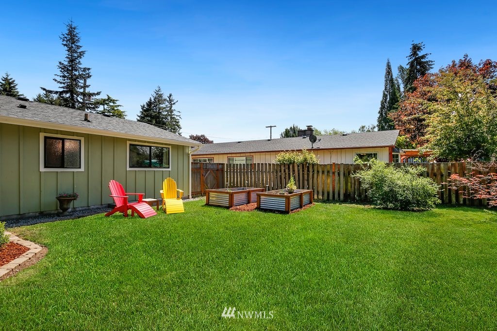 2923 Northeast 5th Place Renton, WA 98056 - Photo 14 of 20