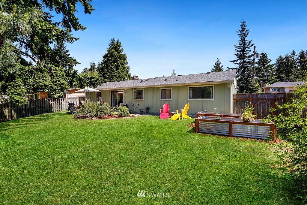 2923 Northeast 5th Place Renton, WA 98056 - Photo 15 of 20