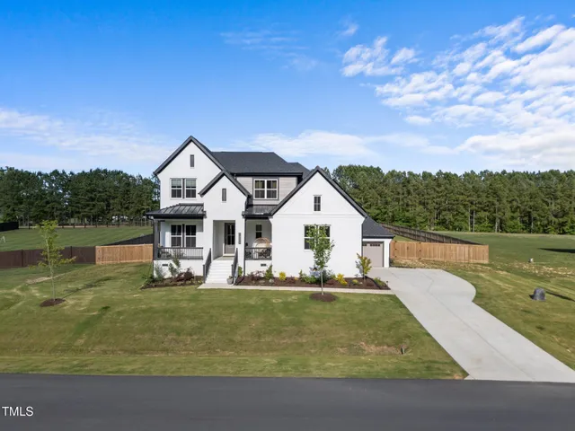 $778,000 | 105 Scotland Drive, Youngsville, NC 27596