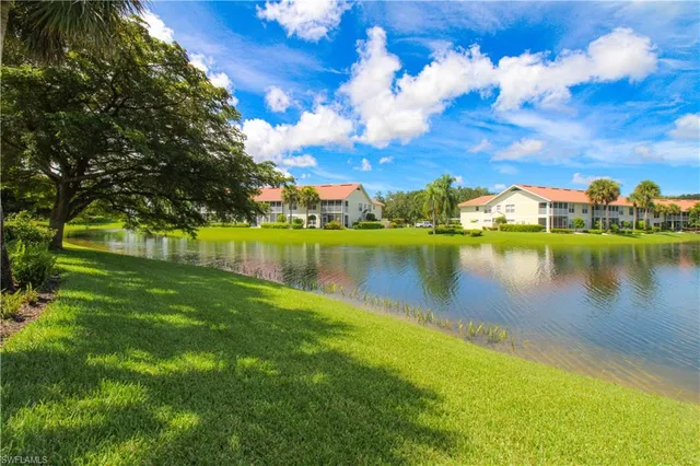 $3,510 | 5025 Cedar Springs Drive, Unit 102, Naples, FL 34110