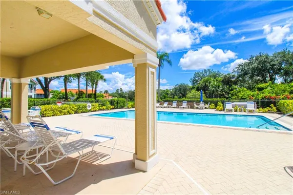 $3,510 | 5025 Cedar Springs Drive, Unit 102, Naples, FL 34110