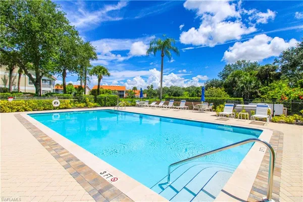 $3,510 | 5025 Cedar Springs Drive, Unit 102, Naples, FL 34110