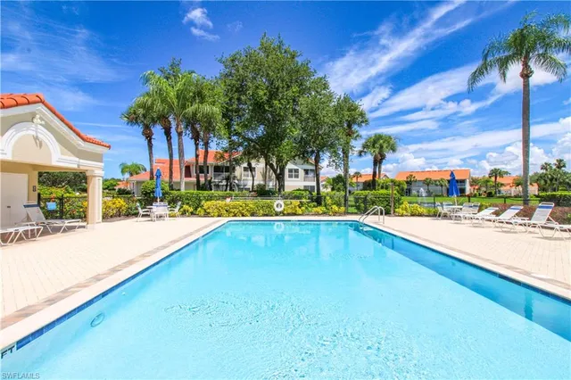 $3,510 | 5025 Cedar Springs Drive, Unit 102, Naples, FL 34110