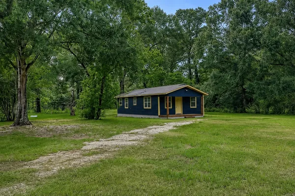 $1,400 | 15897 Dewberry Lane, Conroe, TX 77302