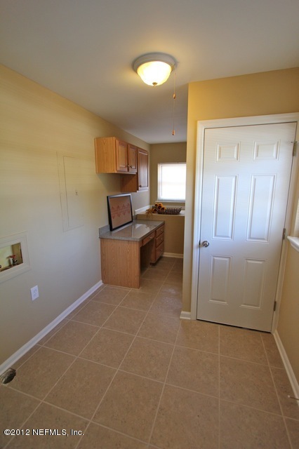 4191 Lazy Acres Road Middleburg, FL 32068 - Photo 28 of 43 Laundry