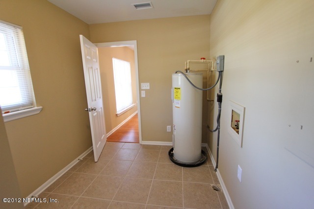 4191 Lazy Acres Road Middleburg, FL 32068 - Photo 29 of 43 Laundry