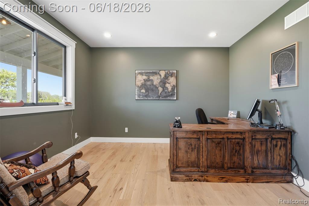 31100 South River Road Harrison Township, MI 48045 - Photo 17 of 85