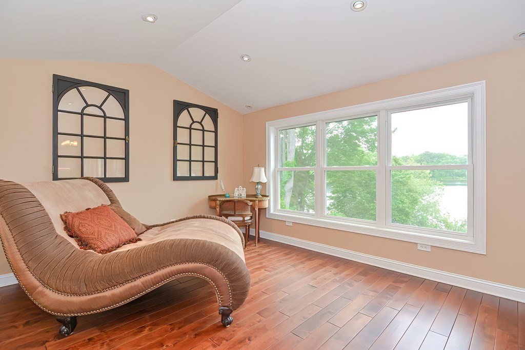 27 Livingston Road Sharon, MA 02067 - Photo 11 of 42 Gallery Image 11