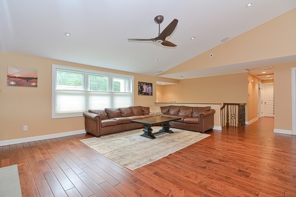 27 Livingston Road Sharon, MA 02067 - Photo 14 of 42 Gallery Image 14