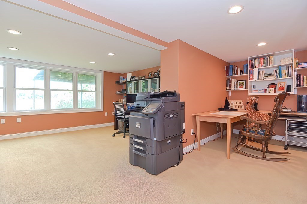 27 Livingston Road Sharon, MA 02067 - Photo 31 of 42 Gallery Image 31