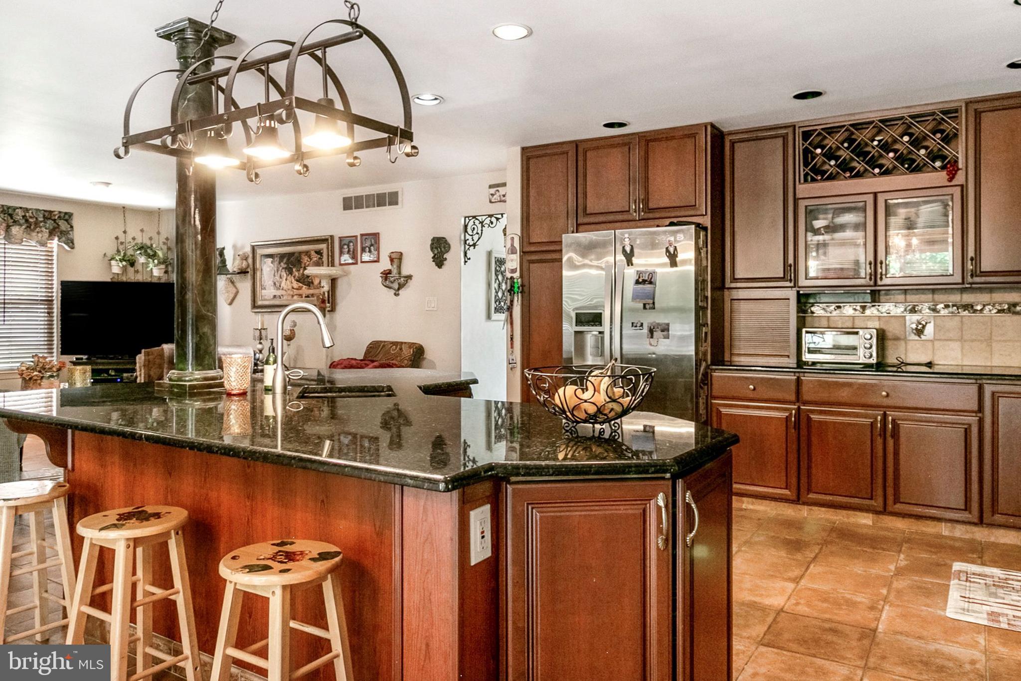 19 Pavilion Road Voorhees, NJ 08043 - Photo 14 of 36 Kitchen Island