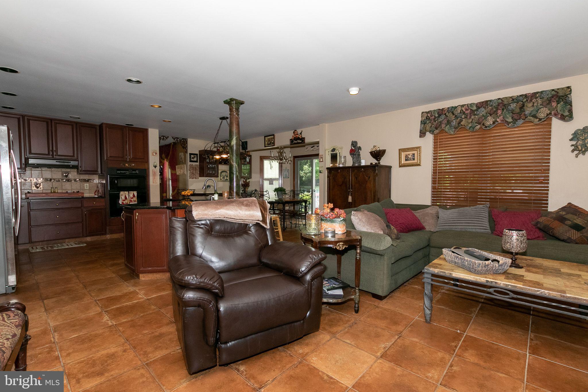 19 Pavilion Road Voorhees, NJ 08043 - Photo 17 of 36